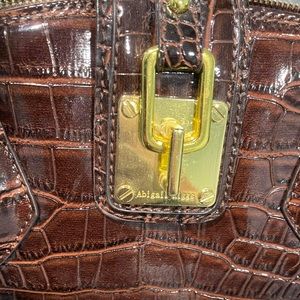 Brown Abigail rigs bag with both shoulder strap and handles